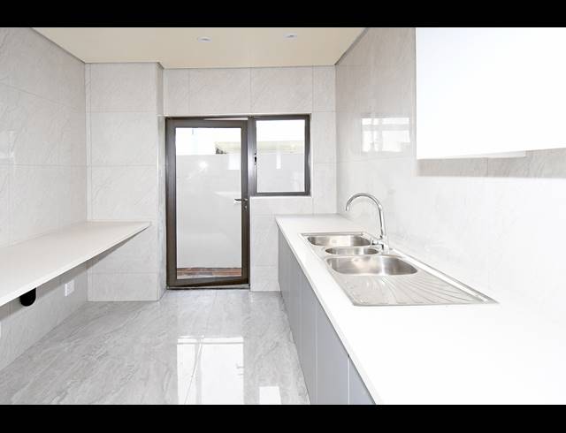 4 BEDROOM HOUSE FOR SALE IN BEDFORDVIEW